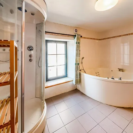 Holiday home Cottage In Han-Sur-Lesse Near Caves, Cleaning Included
